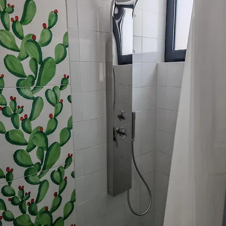 Domus Ulivi Luxury Nocellara Affittacamere 4*